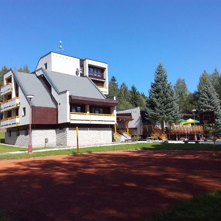 Hotel Ceska Farma Dolni Dvur Exterior foto